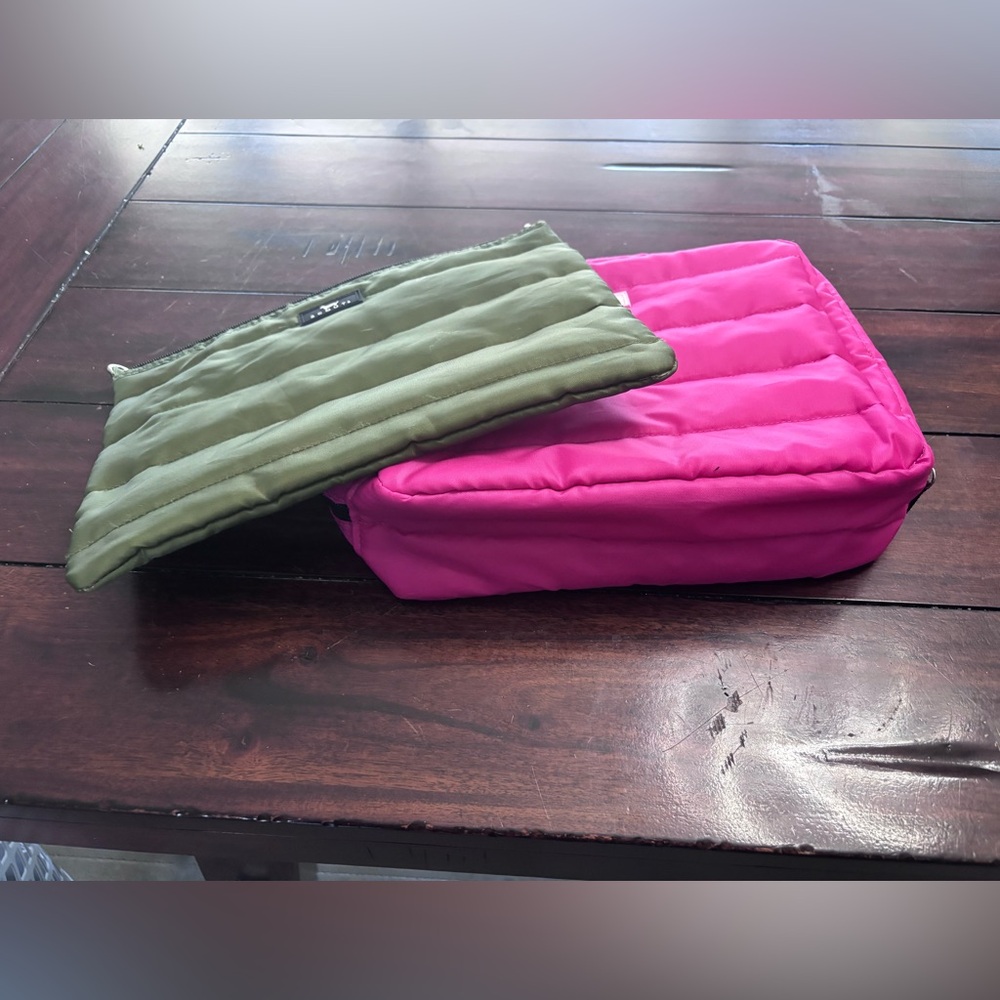 2 Scout puffer travel storage zip bags never used